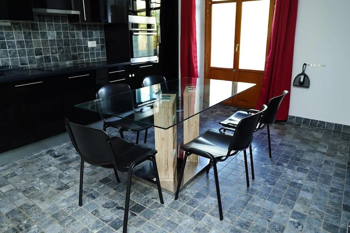 Luxueux Appartement 3 Chambres Genève 0*,  Schweiz